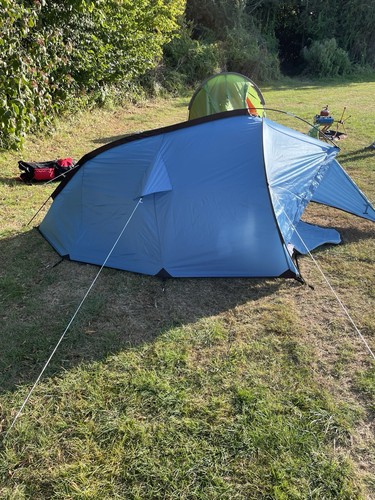 Large blue man tent - large,